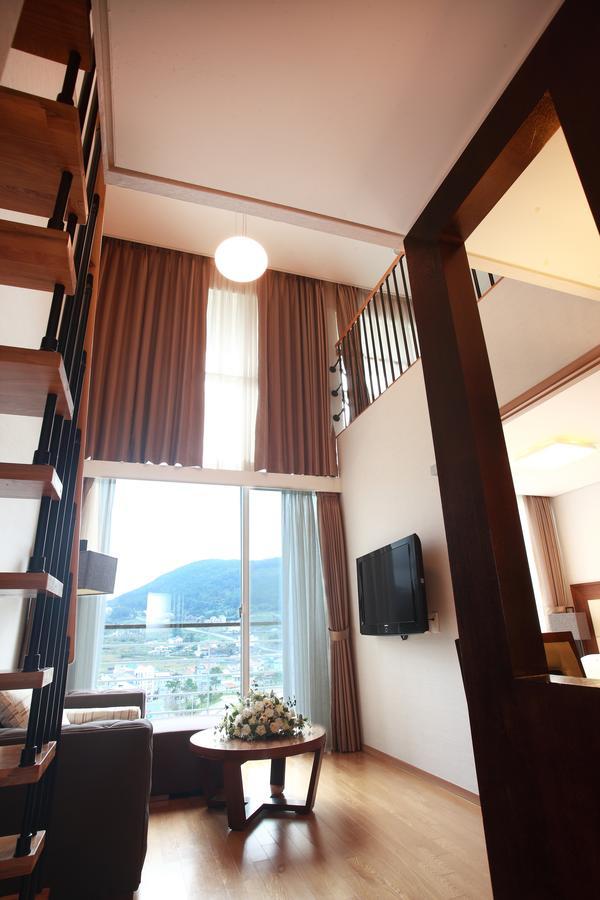 Hotel Riviera Geoje Eksteriør billede