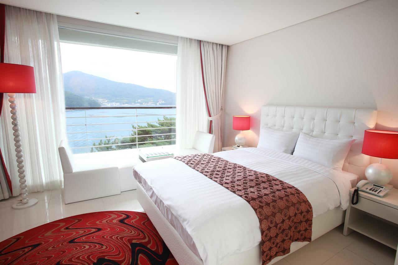 Hotel Riviera Geoje Eksteriør billede
