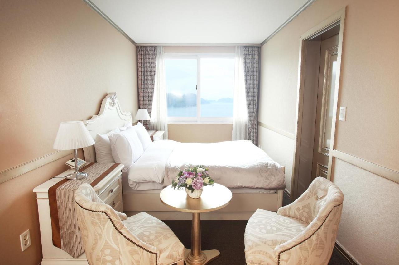 Hotel Riviera Geoje Eksteriør billede